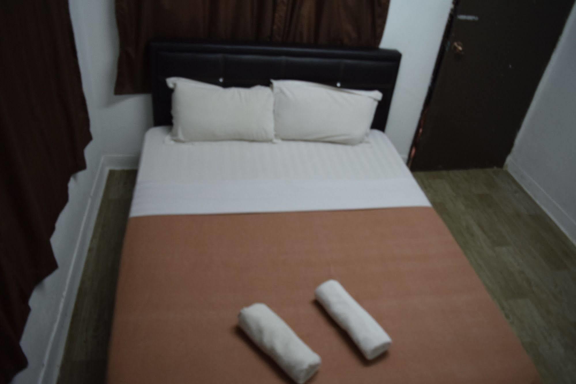 Casa Blanca Guest House Malacca Екстериор снимка