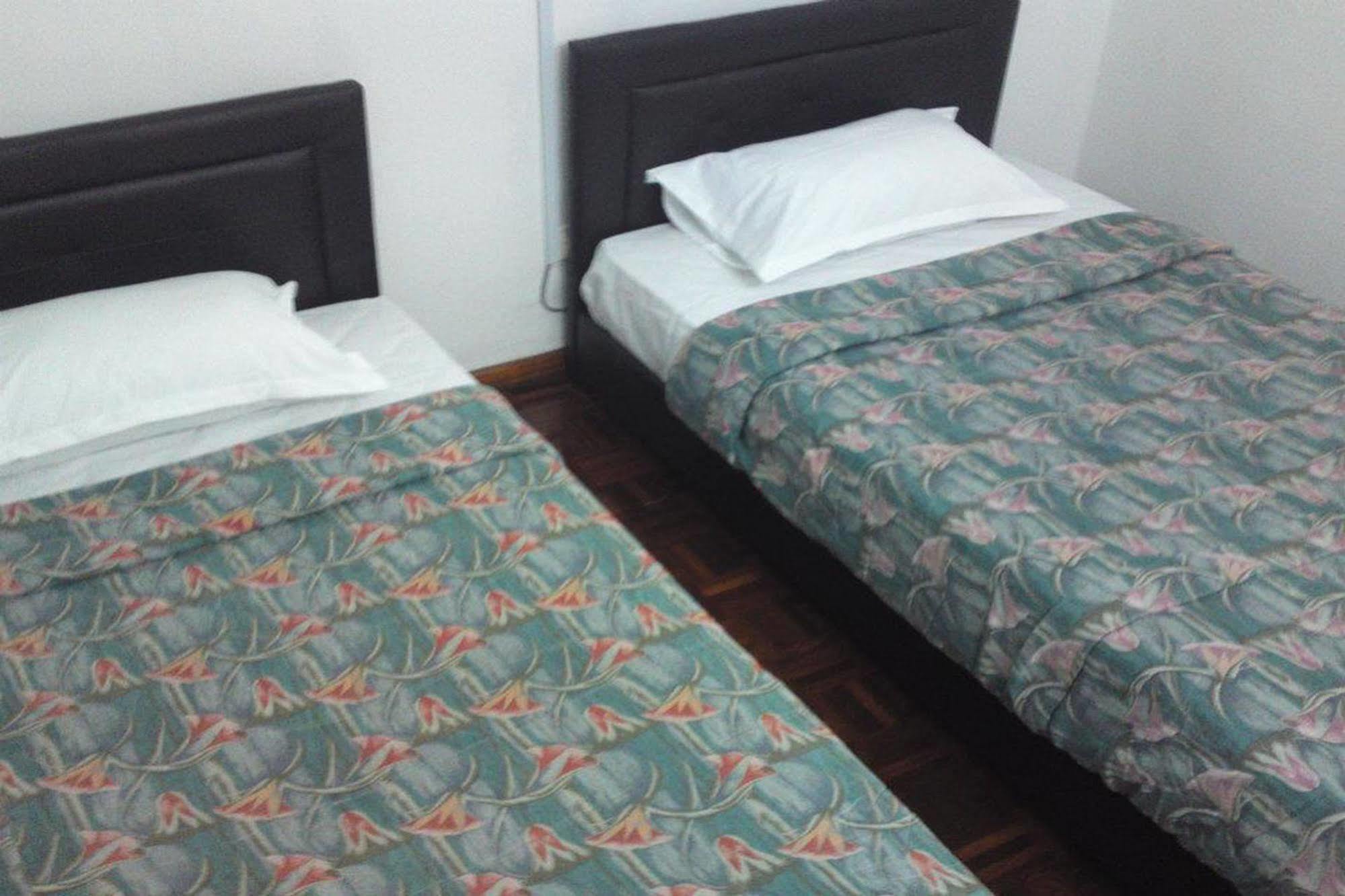 Casa Blanca Guest House Malacca Екстериор снимка